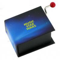 Boîtes à musique à manivelle en forme de livre Boîte à musique à manivelle en forme de livre : boîte à musique à manivelle "La guerre des étoiles - Star wars"