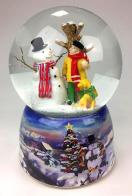 Boules à neige musicales de Noël disponibles sur commande (nous contacter) Boule à neige musicale de Noël : boule à neige de Noël en verre avec bonhomme de neige
