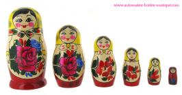 Objets de curiosité divers Lot de 6 poupées russes en bois ou poupées Matriochkas fabriquées en Russie