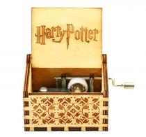 Boîtes à musique à manivelle en bois Boîte à musique à manivelle en bois sculpté et gravé: boîte à musique "Le thème d'Harry Potter"