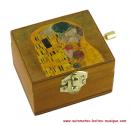 Boîte à musique à manivelle en bois avec image "Le baiser" de Gustav Klimt