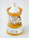 Carrousel musical miniature en bois avec motifs enfantins - The entertainer (Scott Joplin)