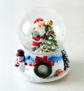 Petite boule à neige musicale de Noël avec globe en verre, neige et Père Noël avec sapin - Mon beau sapin