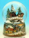 Boule à neige musicale de Noël : boule à neige musicale en polystone et verre avec traineau