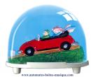 Boule à neige classique non musicale allemande : boule à neige en plastique avec automobile