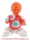 Très petite poupée articulée en matière plastique : poupée articulée garçon en pyjama