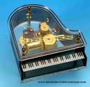 Instrument de musique miniature : boîte à musique piano à queue miniature en résine