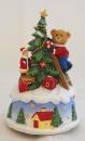 Boîte à musique de Noël avec sapin de Noël : boîte à musique de Noêl avec ours décorant un sapin de Noël